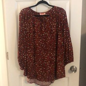 Super cute animal print peasant top!